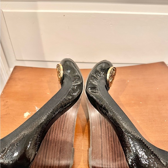 Tory Burch Wedges. Ladies 8.5 - Picture 9 of 12